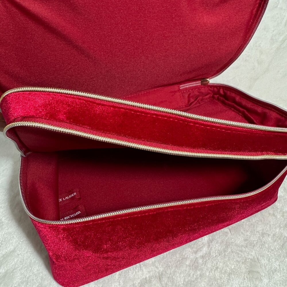 New 2024 Estee Lauder Red Velvet Soft Make-Up Case w Bow 2 Compartments - Picture 10 of 10